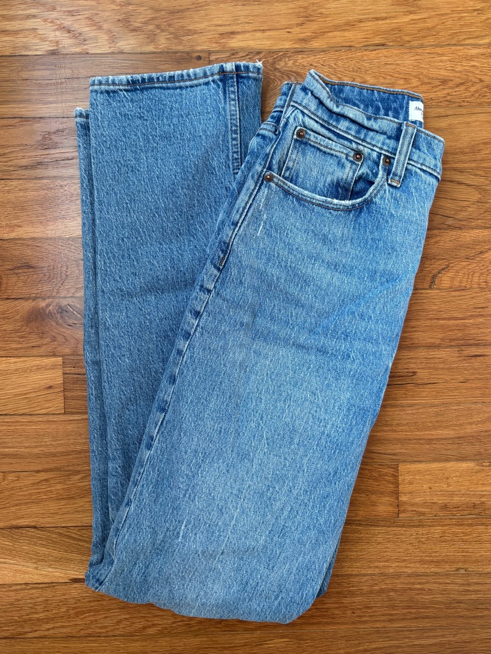The 90’s Straight Ultra High Rise Jean